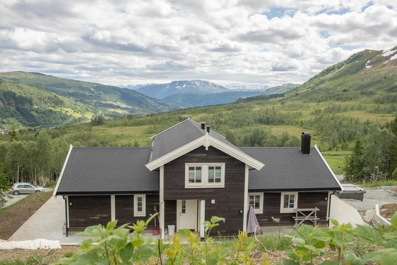 Rolfhytta - Fosskamben 19 Villa Sogndal Kültér fotó